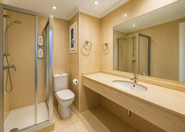 Front Al Mar - And Comfort *