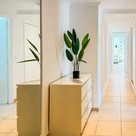 Apartment Front Al Mar - And Comfort