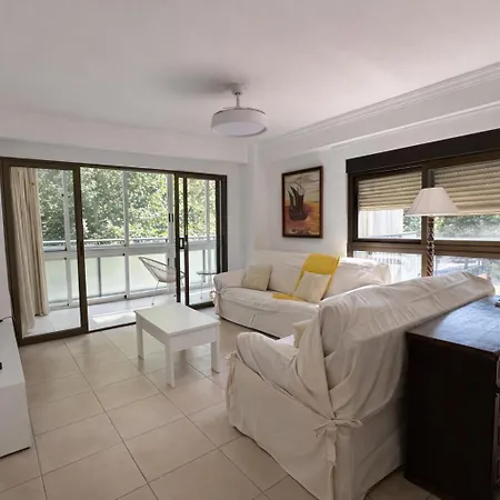 Apartamento Frente Al Mar Con Piscina Benidorm