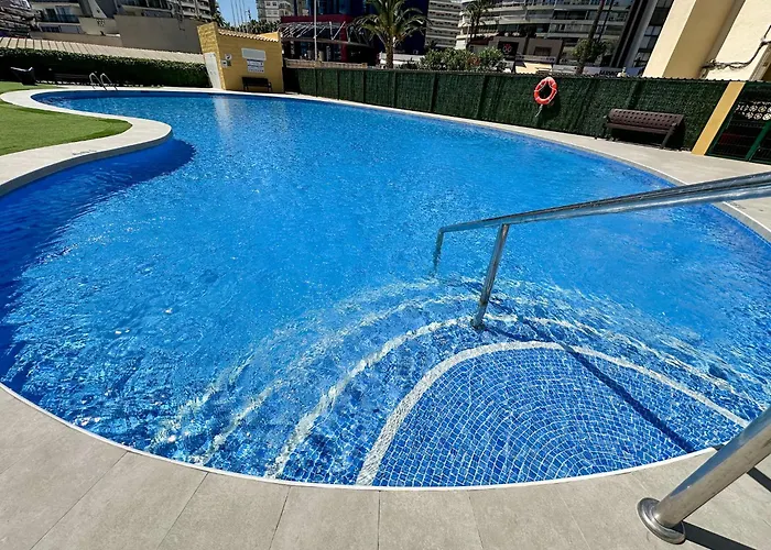 Apartamento Frente Al Mar Con Piscina * Benidorm