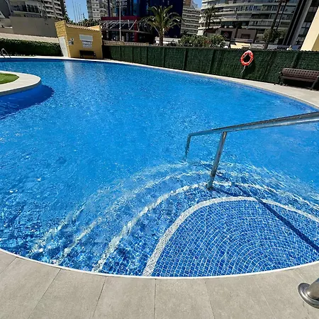 Apartamento Frente Al Mar Con Piscina * Benidorm