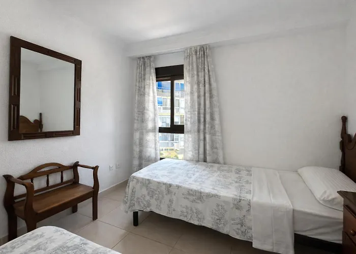 Apartamento Frente Al Mar Con Piscina Benidorm